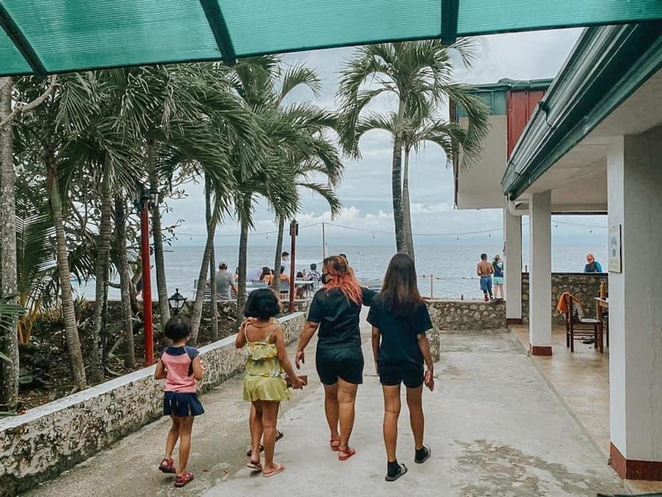 Marina Village Moalboal Exterior photo