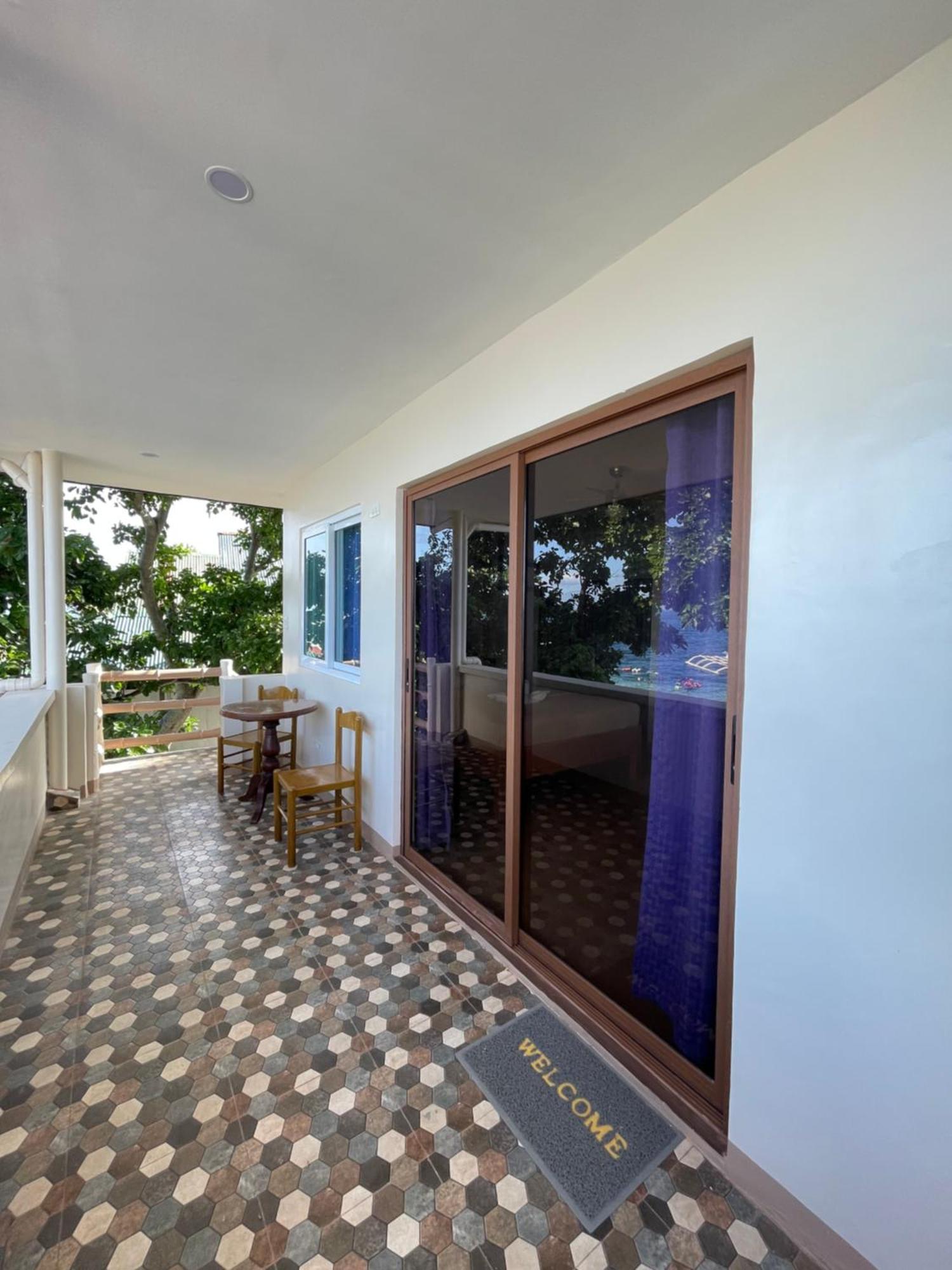 Marina Village Moalboal Exterior photo