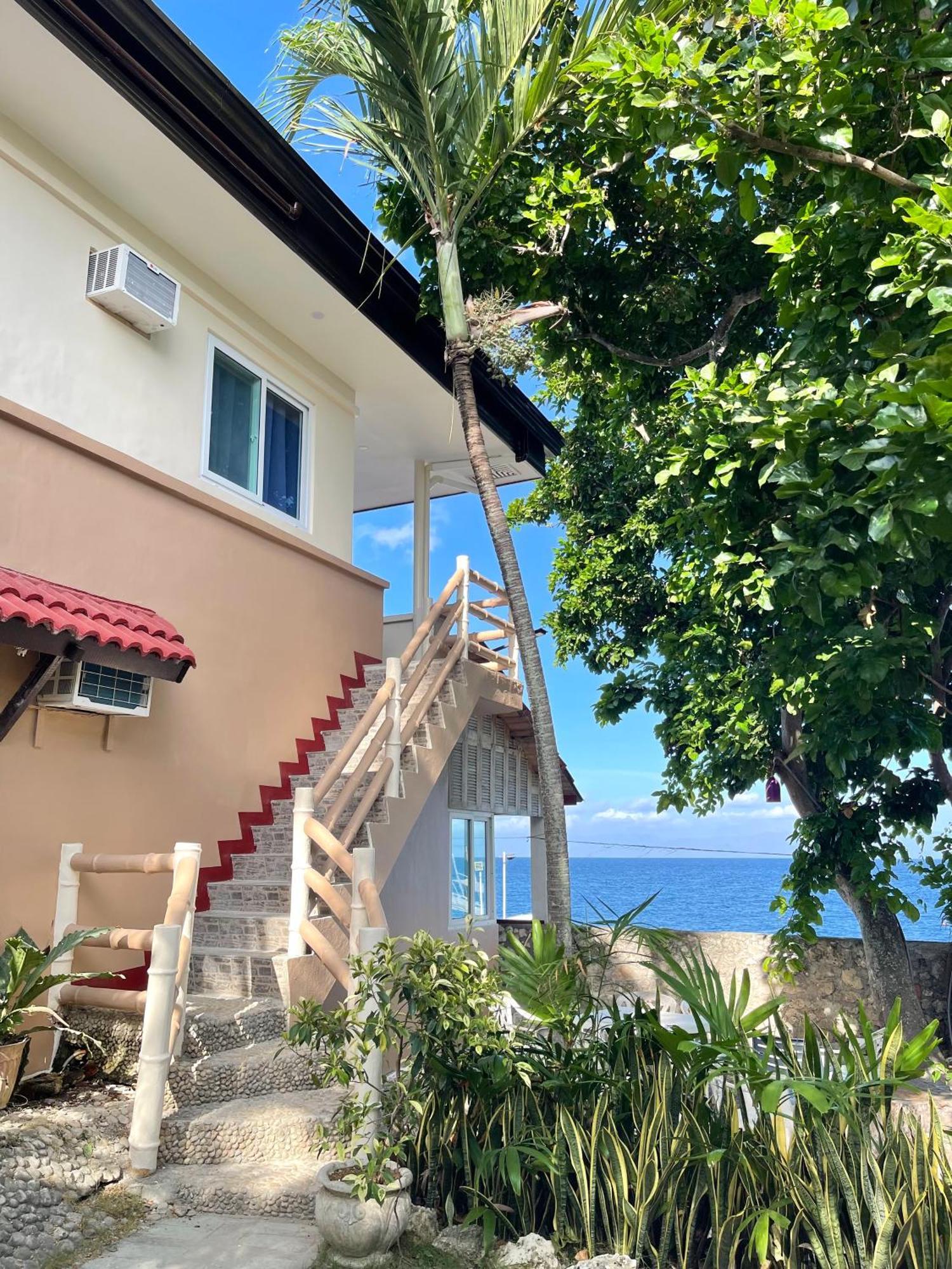 Marina Village Moalboal Exterior photo